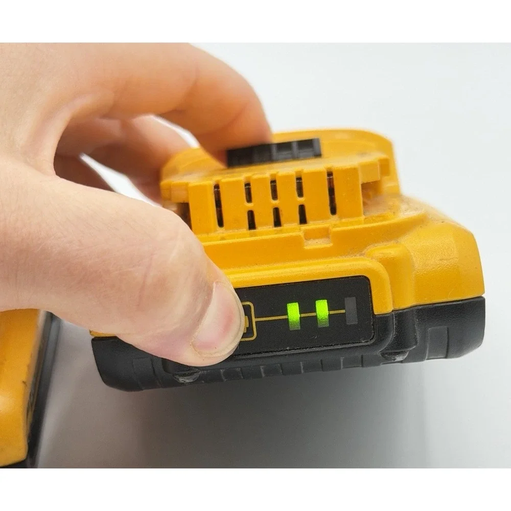 2pk Dewalt BATTERY 20V 2.0AMP XR LI Read Description! Holds Charge.